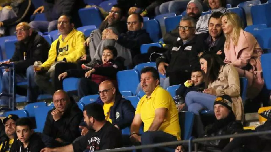 ΔΕΝ ζεστάθηκε (ΣΟΦΟ)