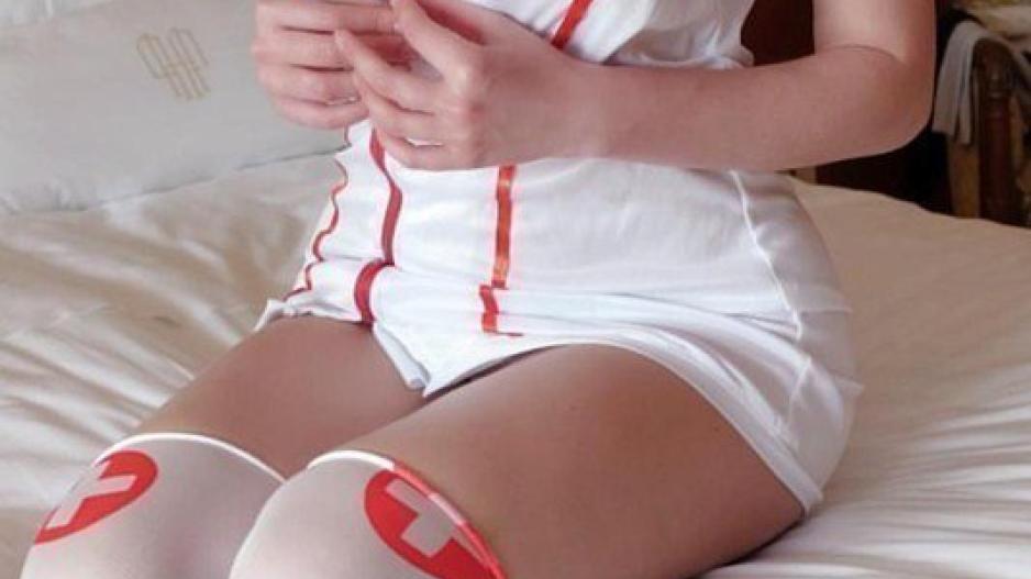 Η Ρία ντύθηκε sexy νοσοκόμα | Kerkida.net