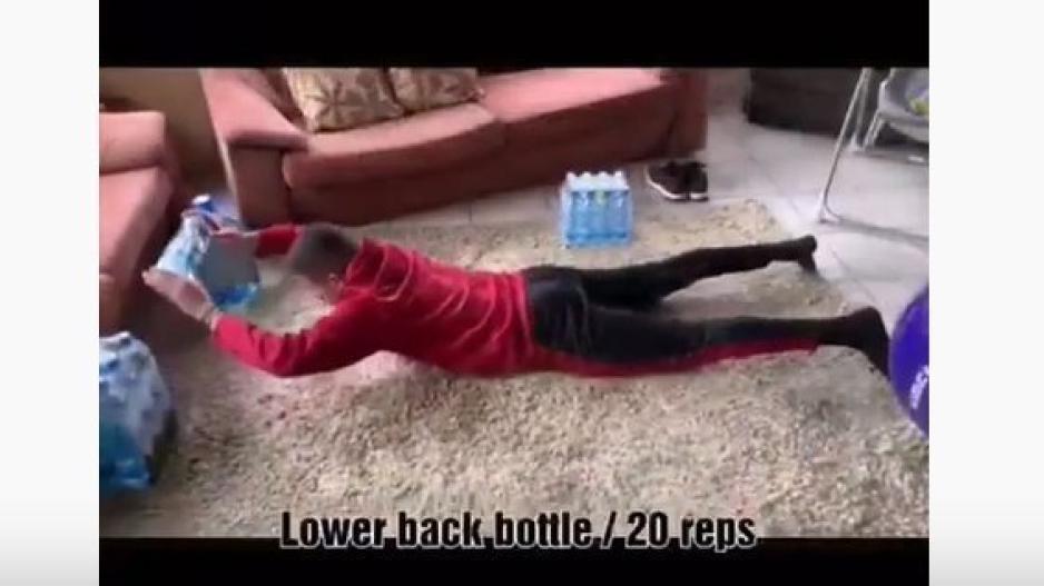 ΒΙΝΤΕΟ/Work out στο σπίτι με μπουκάλια νερού