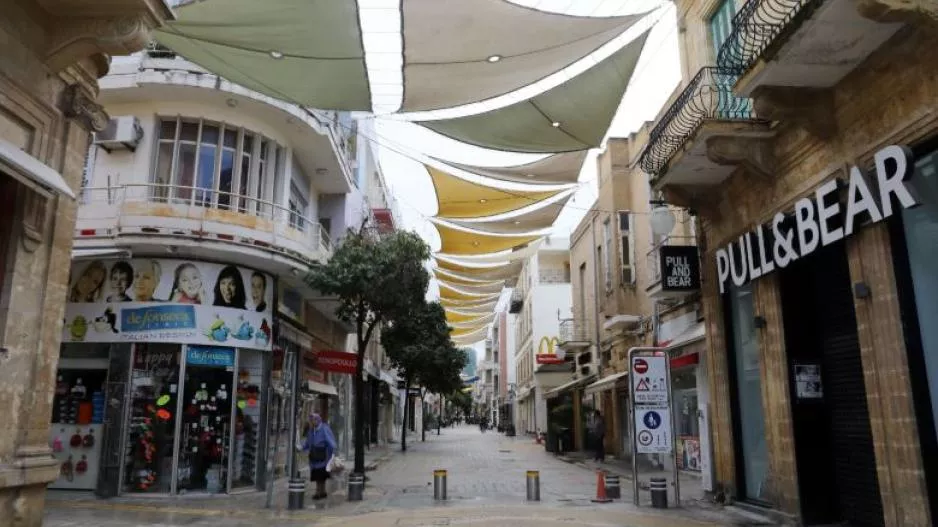 Ποιες επιχειρήσεις παραμένουν ΑΝΟΙΚΤΕΣ 