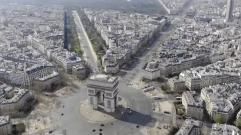 Παρίσι/Εικόνες από drone (βίντεο)