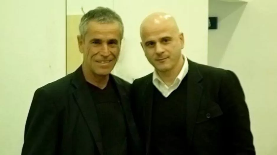 ΠΡΟΒΛΗΜΑΤΙΣΜΕΝΟΣ ο Φοίβος... (Δηλώσεις)