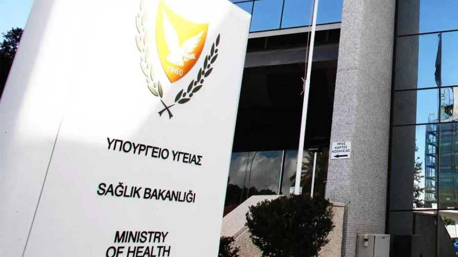 1207 άτομα σε καραντίνα σε 11 ξενοδοχεία