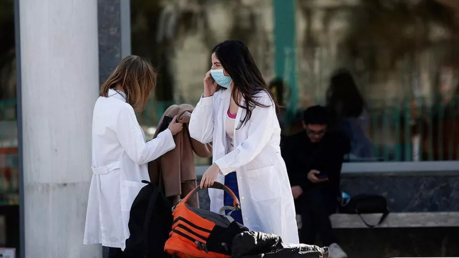 Κορωνοϊός - Ελλάδα: Εκτιμήσεις για 8.000 - 10.000 κρούσματα