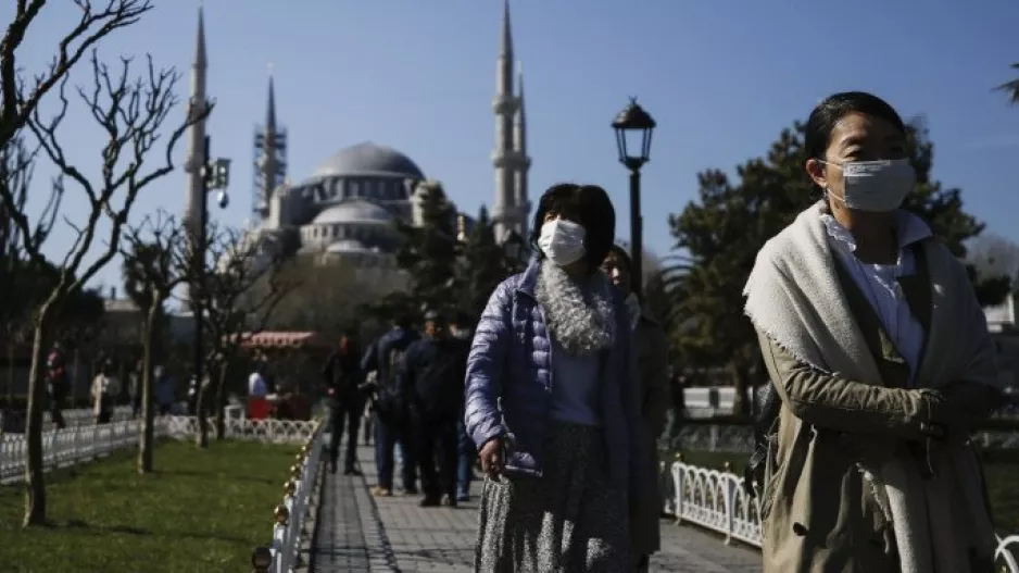 Απαγόρευση κυκλοφορίας για ηλικιωμένους και χρόνια πάσχοντες στην Τουρκία 