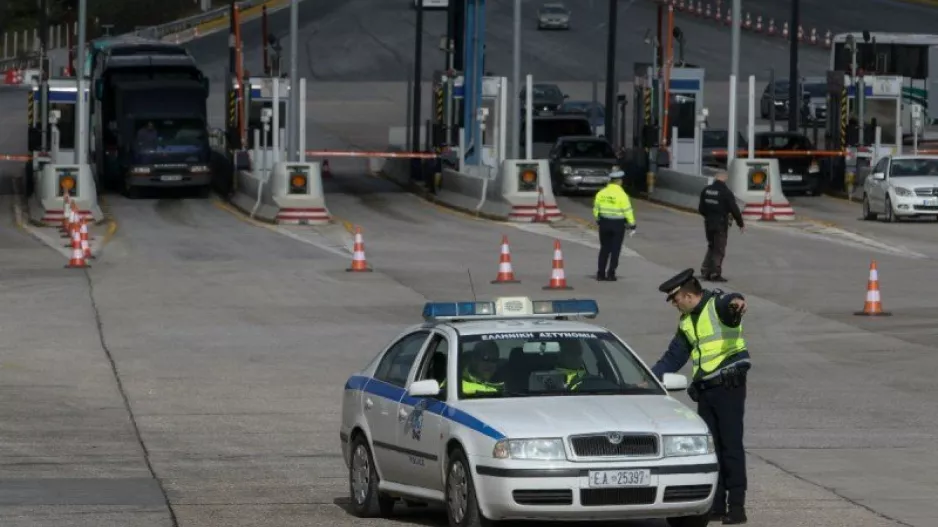 ΕΛΛΑΔΑ/Μπλόκο σε διόδια, λιμάνια,σιδηροδρόμους