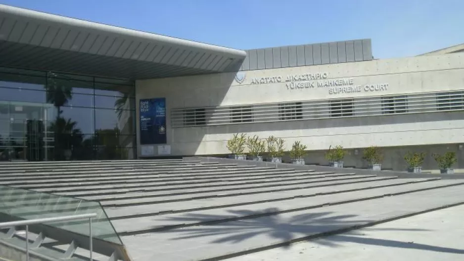 Φοιτητής ζητά επαναπατρισμό μέσω δικαστηρίου