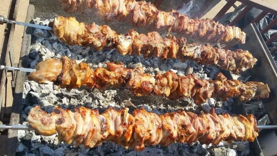 Λεμεσός: Πάρτι με σούβλα και "ντου" Αστυνομίας