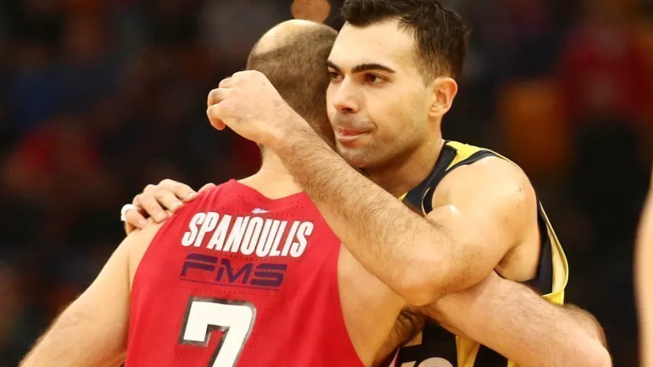 «Είναι κοντά στον Ολυμπιακό ο Σλούκας»