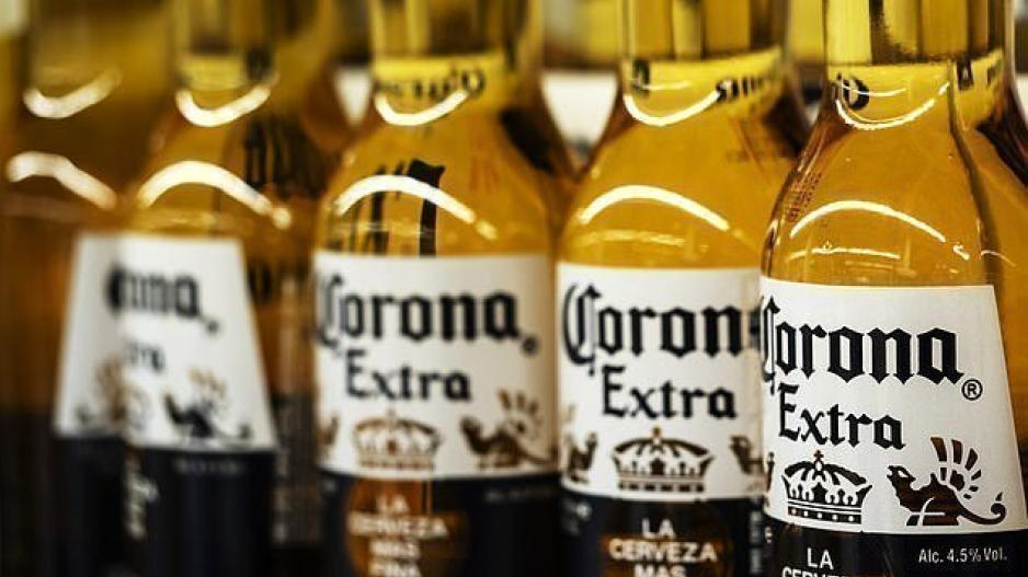 Ο κορονοϊός σταμάτησε την παραγωγή της μπύρας Corona