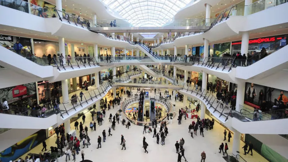 Πότε και πώς αναμένεται να ανοίξουν τα Mall