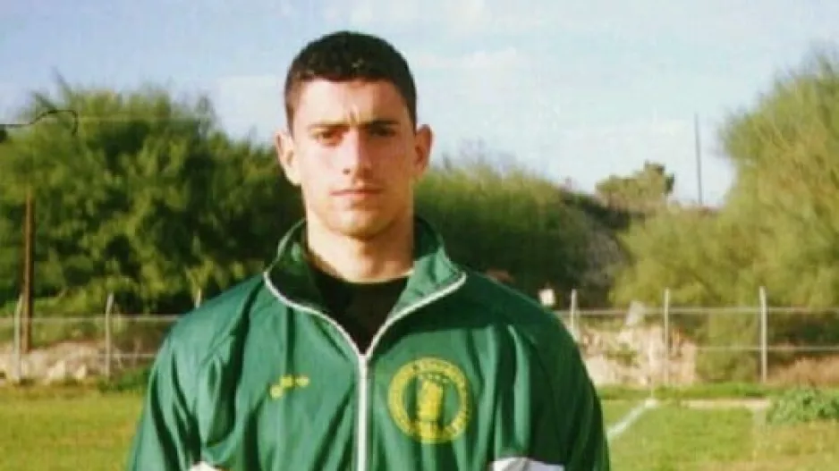 "Ο κίπερ της ομάδας την σεζόν 1998-99"