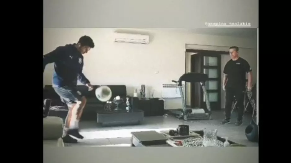 Πατέρας και γιος Τσολάκη σε επίδειξη τεχνικής (ΒΙΝΤΕΟ)