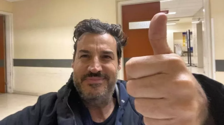 Ανάρρωσε από από γρίπη, πνευμονία και κορωνοϊό!