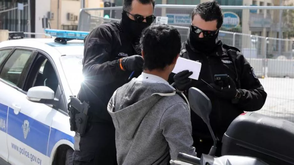 Πάρτι 24 ατόμων σε διαμέρισμα στη Λάρνακα/ Πήραν όλοι πρόστιμο