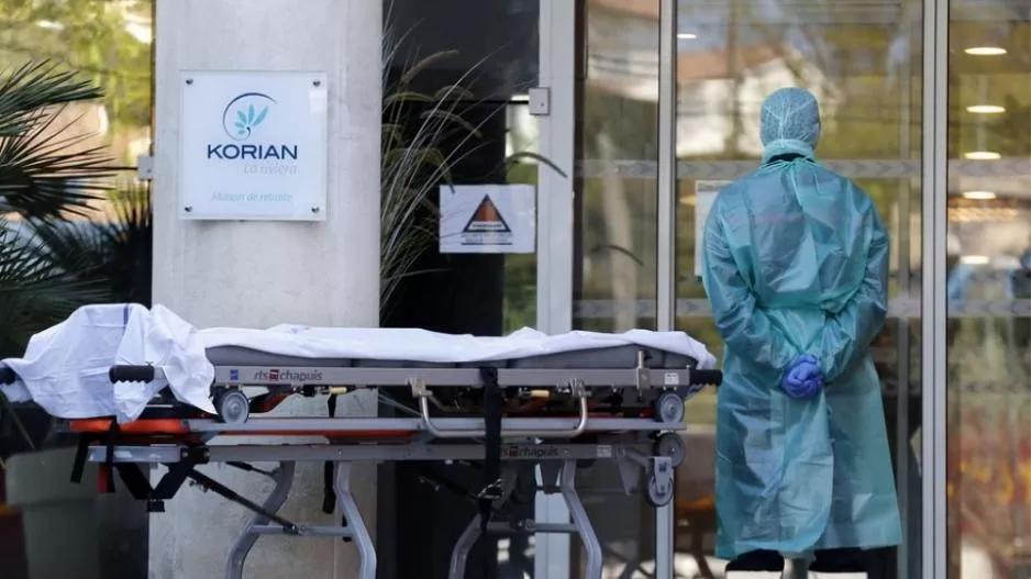 Κηδεία θύματος κορωνοϊού από μη αδειοδοτημένο γραφείο