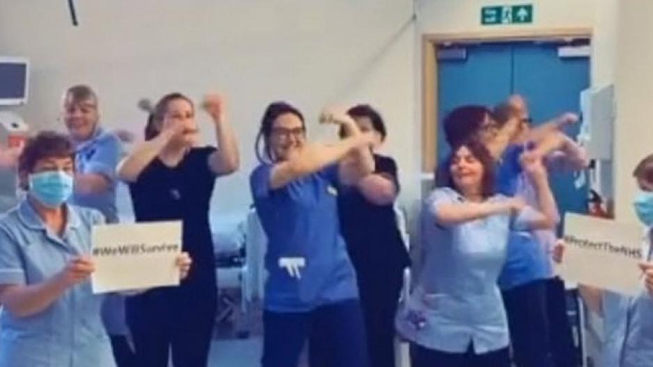Γιατροί και νοσηλευτές  «το ρίχνουν» στον χορό για να ξορκίσουν τον κορωνοϊό (βίντεο)