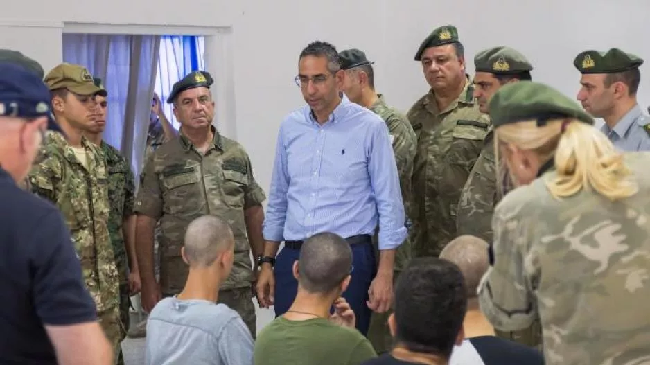 Νεοσύλλεκτοι: Εξετάζονται σενάρια