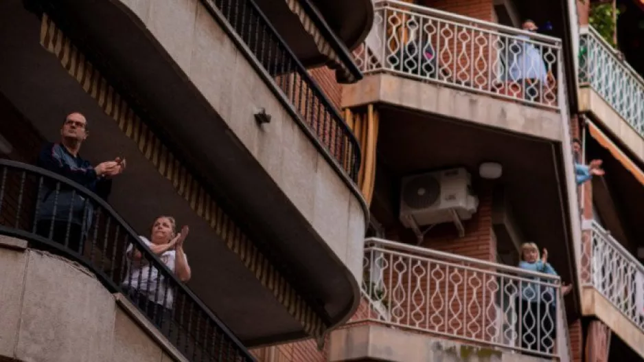 Η μισή ανθρωπότητα σε κατ΄ οίκον περιορισμό -3,9 δισεκατομμύρια άνθρωποι σε καραντίνα 