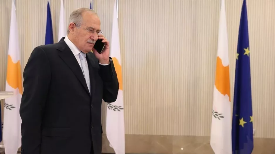 Κυβέρνηση/"Η Άγκυρα... πειρατής της Α. Μεσογείου -Παρακολουθούμε με μεγάλη ανησυχία"
