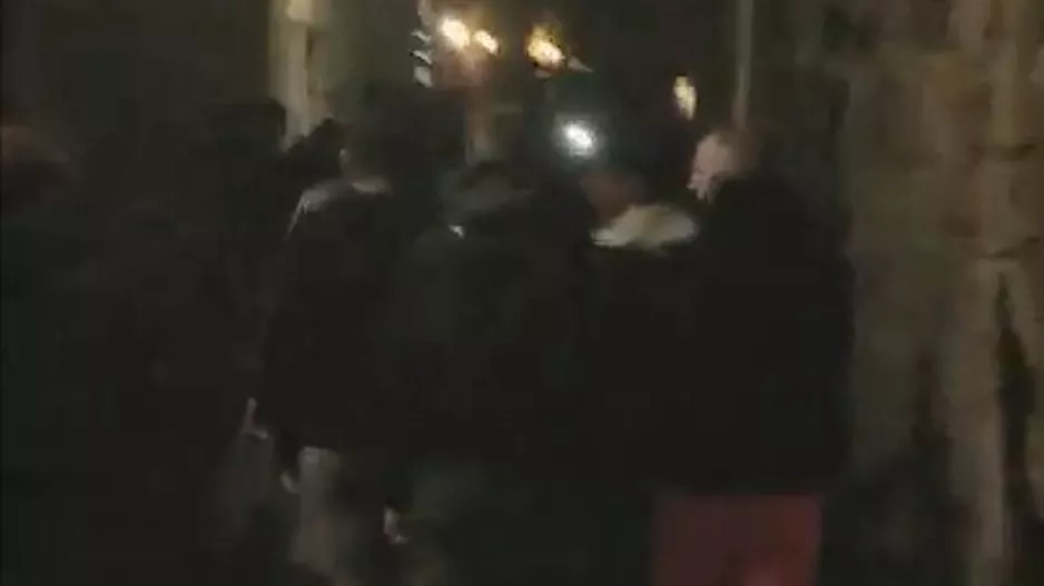 Περίπου 100 άτομα έκαναν κανονικά περιφορά Επιταφίου! (βίντεο)