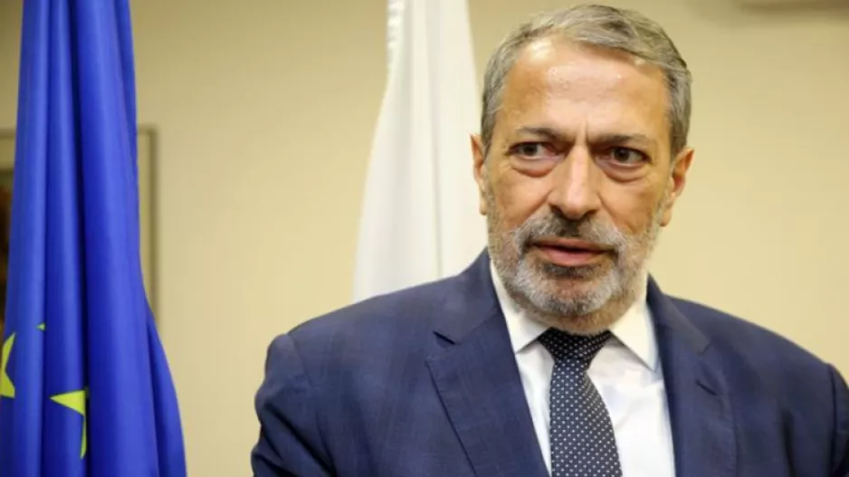 ΔΗΛΩΣΗ Υπουργού: "Αυτό είναι χουλιγκανισμός/ Τα διώξαμε απ' τα γήπεδα αλλά..."