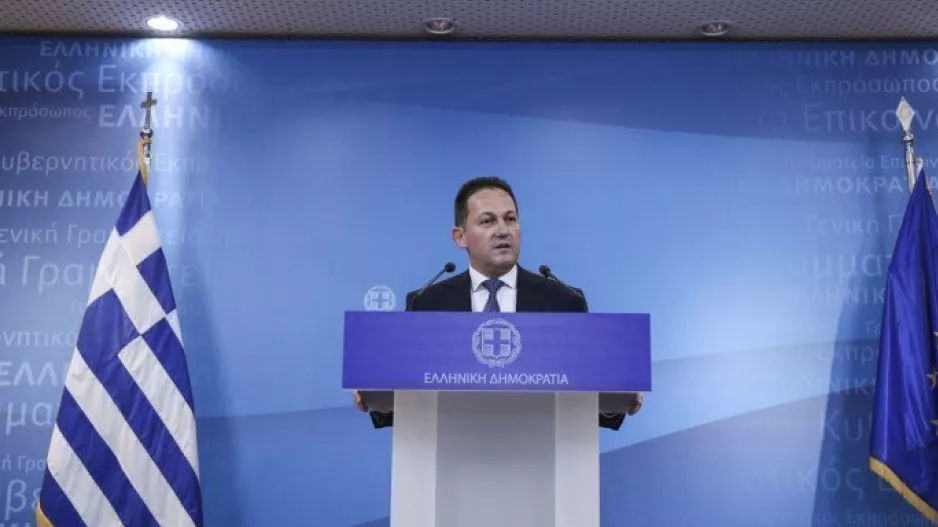 "Πάσχα στο σπίτι, φέτος ας σουβλίσουμε τον κορωνοϊό"