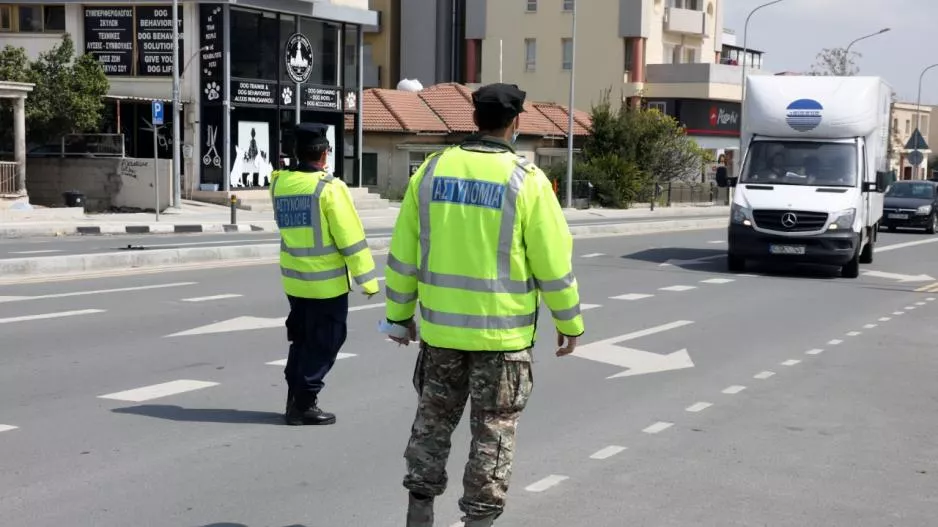 Ενίσχυση περιπολιών σε περιοχές με αυξημένα κρούσματα