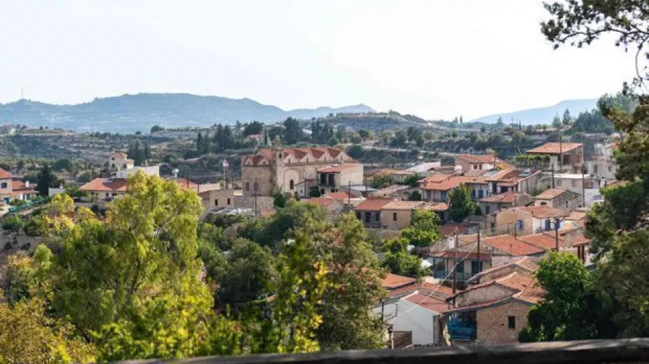 (ΡΙΚ) Επιβεβαιωμένες καταγγελίες/Συμπολίτες μας μεταβαίνουν στα χωριά για το Πάσχα