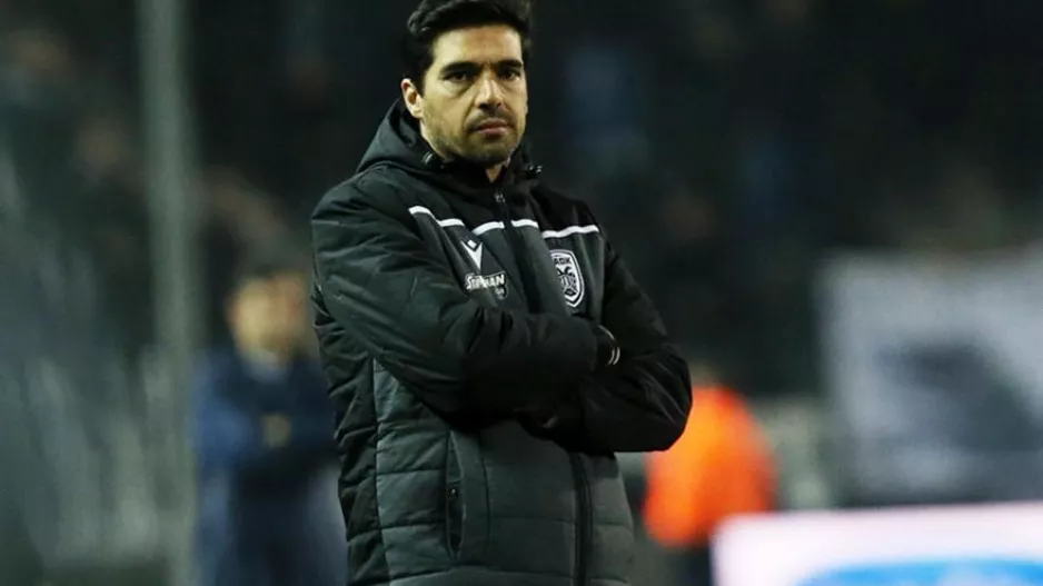 Ψάχνει λύσεις στις απουσίες ο Φερέιρα
