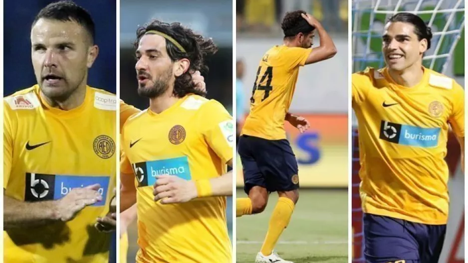Λήγουν 4+1 συμβόλαια