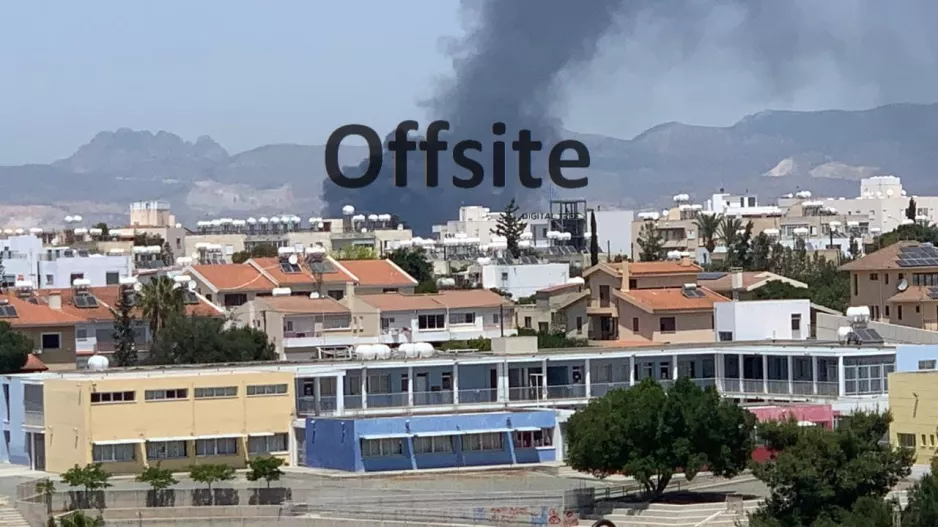 Πυκνοί μαύροι καπνοί κάλυψαν τη Λευκωσία