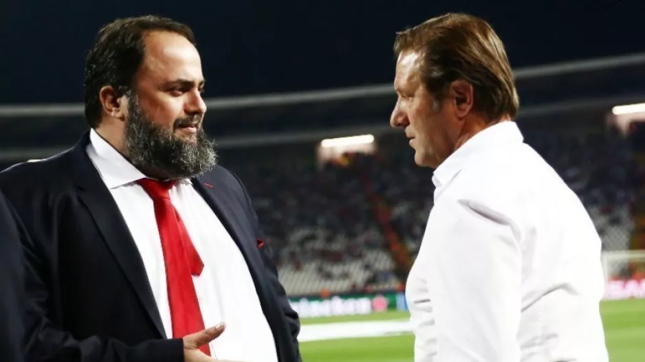 Πριμ για κατάκτηση Champions League και Europa League στον Μαρτίνς!