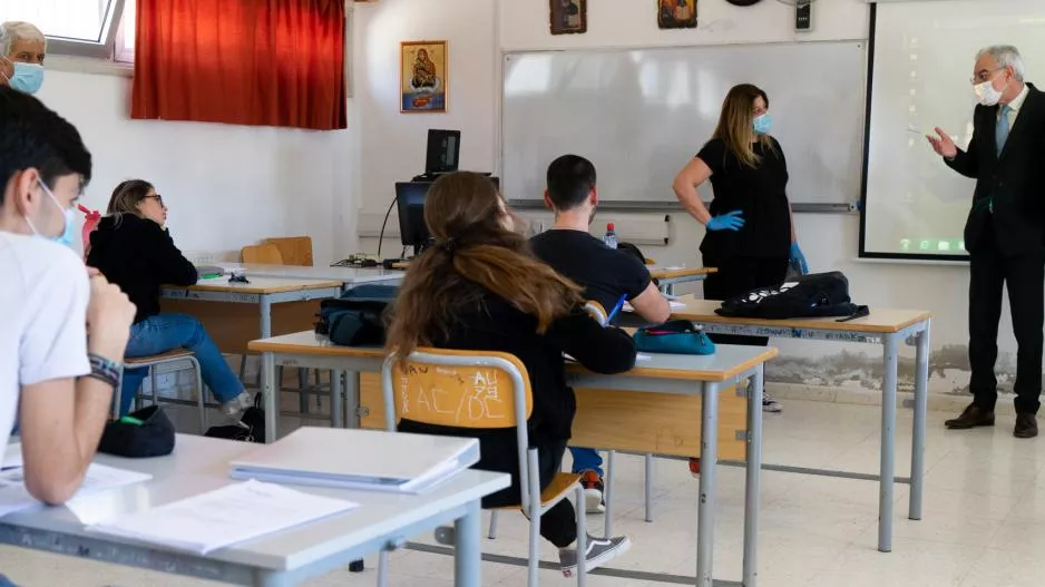 Η διαδικασία σε περίπτωση κρούσματος σε σχολείο