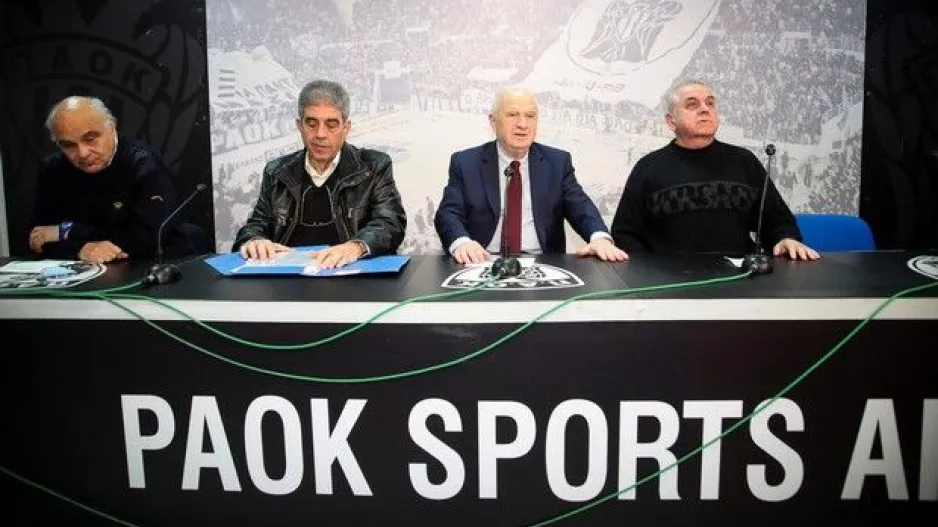 ΠΑΟΚ: Πετά το μπαλάκι στον Αυγενάκη για τις τύχες των πρωταθλημάτων