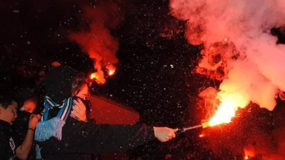 ΘΥΡΑ 1/Δεν ξέχασε την Κατερίνα... 