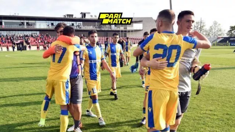 ΑΠΟΕΛ-πρωτιά και... Youth league
