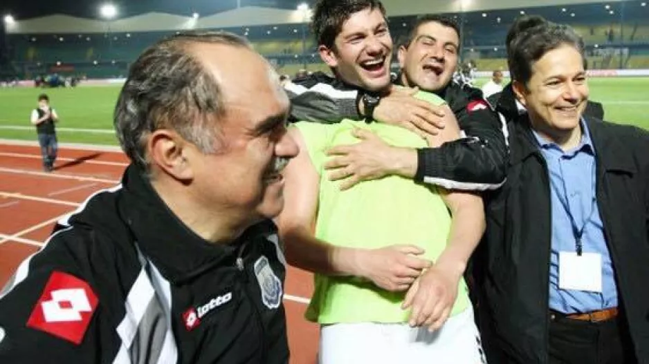 "Κλαίει η ψυχή μου... Καλό σου ταξίδι λεβεντόπαιδο μου" (Ο Αντρέας για Μίλιαν)
