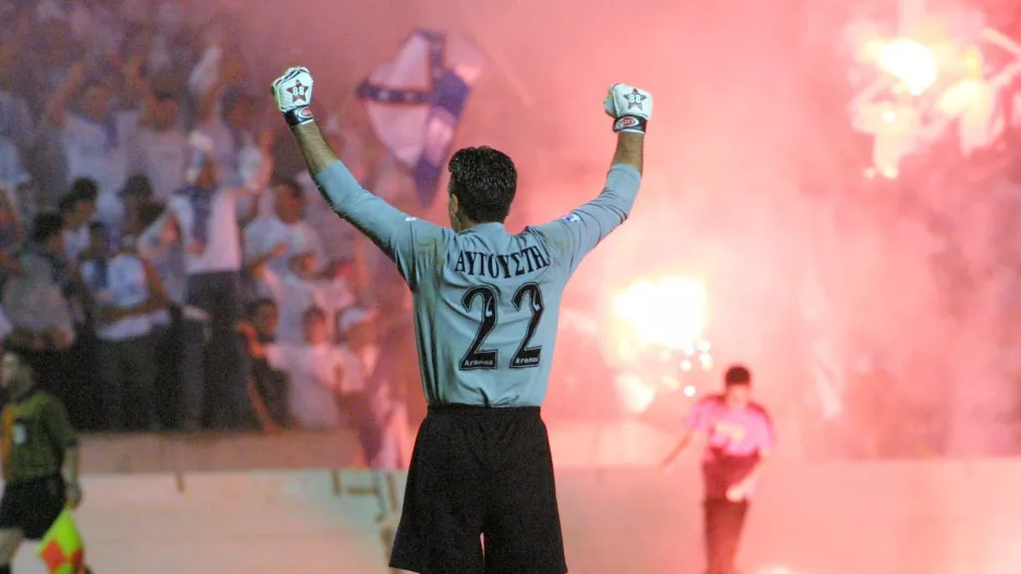 (ΦΩΤΟΣ) Ο Απόλλων θυμάται το Κύπελλο του 2001