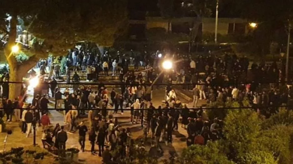Πάρτι με 400 άτομα στην Αθήνα (Φωτος&Βίντεο)