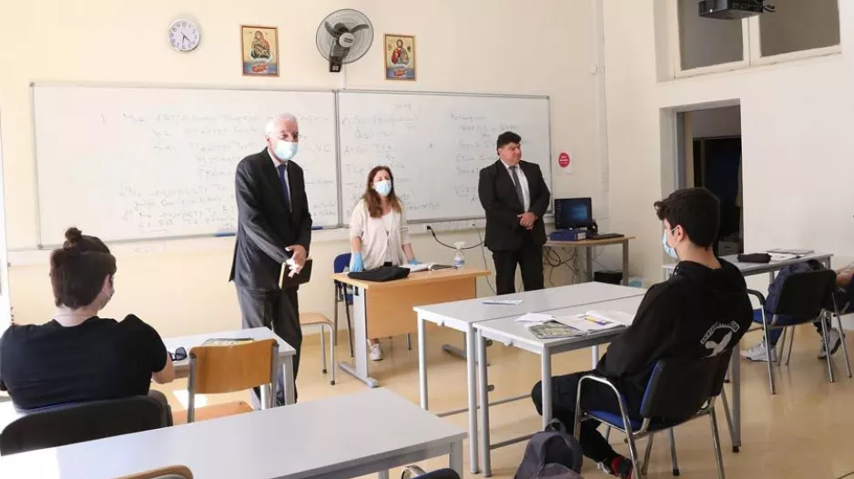 Οι ΑΠΟΦΑΣΕΙΣ για τα σχολεία/ ΠΟΙΟΙ επιστρέφουν και ποιοι όχι