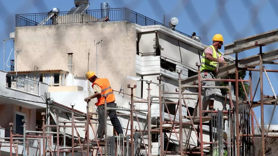 Έκλεισαν άλλα έξι εργοτάξια