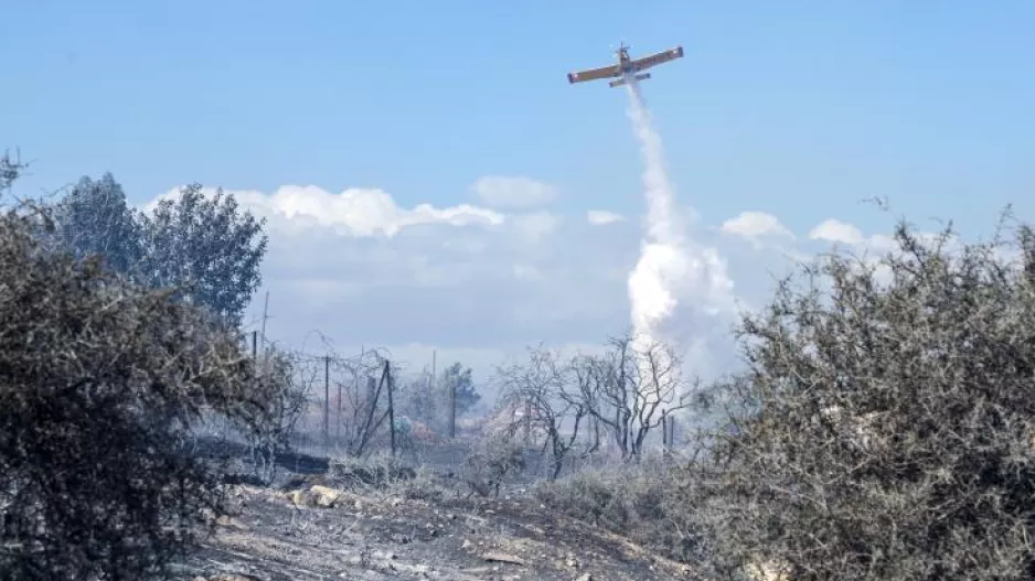 Σε πύρινο κλοιό η επαρχία Αμμοχώστου
