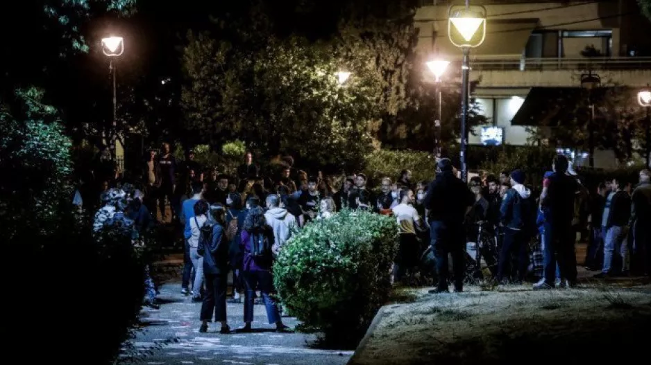 "Δεν είναι αντίσταση και μαγκιά τα πάρτι στις πλατείες"