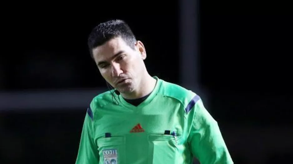 Αποχώρηση από τη διαιτησία