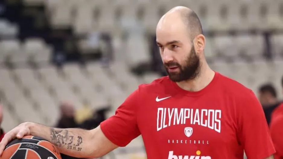 Αγνώριστος ο Σπανούλης με μούσι... Χάρντεν (φώτο)
