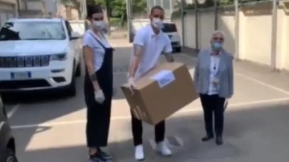 Μπονούτσι/19.000 μάσκες
