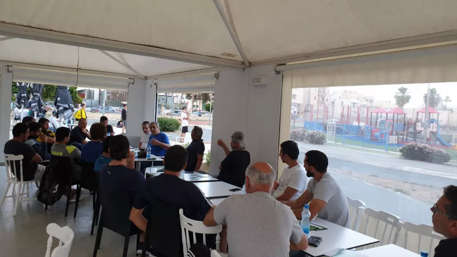 Συνάντηση στη Λάρνακα 