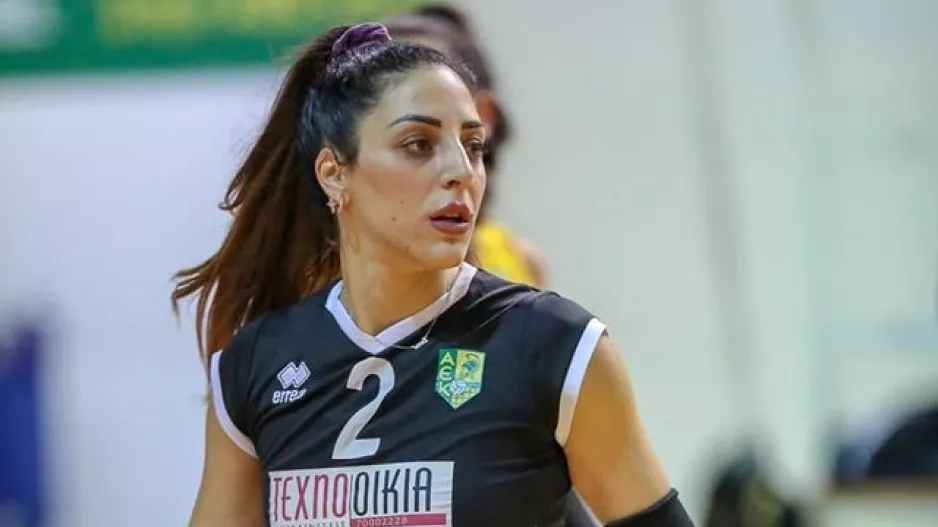 Συνεχίζει η Έλενα: "Ψυχούλα-Παίκτρια Σύμβολο της ΑΕΚ"