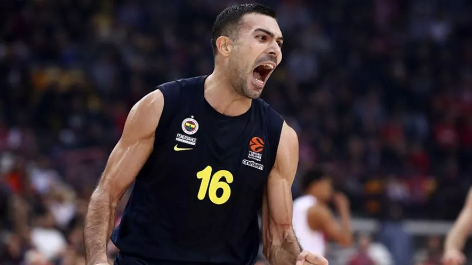 «Καμία ανησυχία για Σλούκα»